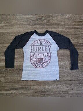 Hurley Established 1999 Long Sleeve Raglan 🖤❤️